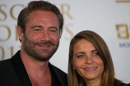 Sasha und Julia schwelgen im Elternglück