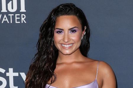 Demi Lovato macht sich zum Weltfrauentag selbst eine Freude