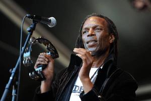 Der Sänger Ranking Roger ist tot