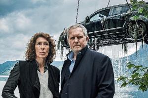 Der Mord an einer Journalistin, die zuletzt an einer Geschichte über illegale Waffengeschäfte gearbeitet hat, beschäftigt di...