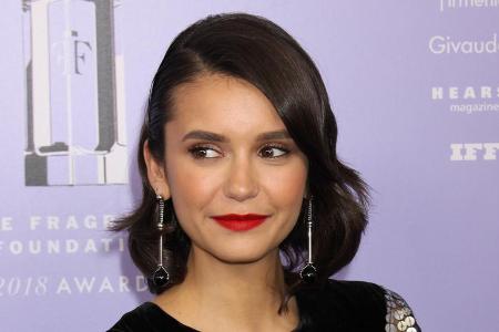 Nina Dobrev sieht kein Problem darin, mit ihrem Ex Ian Somerhalder und seiner neuen Frau Nikki Reed befreundet zu sein