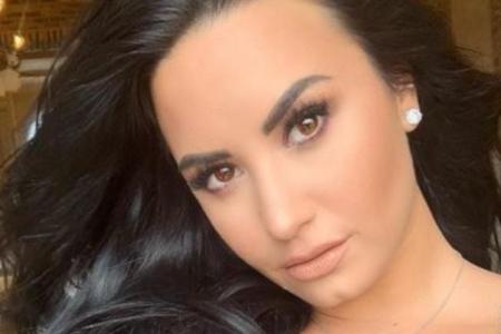 Demi Lovato war Brautjungfer für ihre beste Freundin