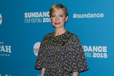 Da kommen Frühlings-Gefühle auf: Michelle Williams im Blumen-Kleid