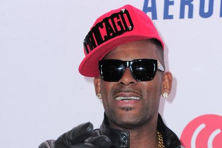 R. Kelly muss sich gegenüber dem FBI rechtfertigen