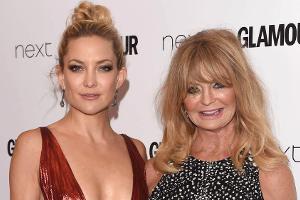 Goldie Hawn (r.) war mit Tochter Kate Hudson im Kreiß­saal