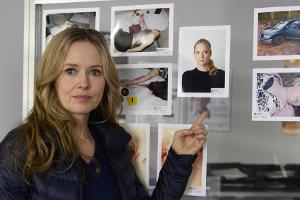 "Ein starkes Team: Tödlicher Seitensprung": Linett (Stefanie Stappenbeck) erzählt von den Opfern