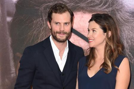 Jamie Dornan und Amelia Warner bei einem Auftritt in London