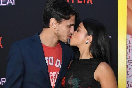 Joe LoCicero und Gina Rodriguez bei der Premiere von 