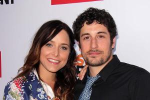 Jason Biggs und Jenny Mollen haben zwei Söhne: Sid ist fünf Jahre alt, der kleine Lazlo ein Jahr.