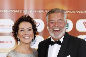 Harry Wijnvoord und seine Freundin Iris Dahlke bei der Verleihung der Goldenen Sonne 2019