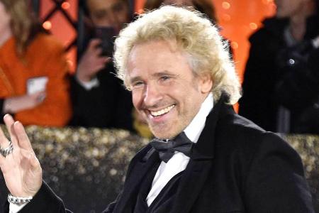 Seine Fans sollen sich keine Sorgen um ihn machen: Thomas Gottschalk gehe es gut.