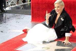 Pink bei der Enthüllung ihres Sterns auf dem berühmten Walk of Fame in Hollywood
