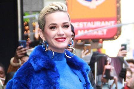 Katy Perry strahlt bei 