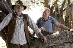 "Familie Wöhler auf Mallorca": Helmut (Michael Gwisdek) und sein Sohn Klaus (Harald Krassnitzer) haben Meinungsverschiedenhe...