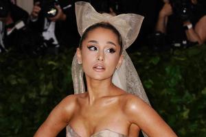 Ariana Grande sorgt mit einem Tattoo für Lacher