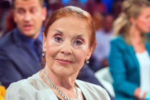 Schauspielerin Ursula Karusseit in einer Talkshow vom MDR