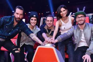 Lena Meyer-Landrut (2.v.r.) mit den anderen Coaches von "The Voice Kids"