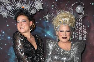 Bette Midler (rechts) und Tochter Sophie Von Haselberg auf der 22. Hulaween Gala in Manhattan