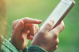 Neben ihrem Smartphone nutzen viele Menschen nur wenige andere Geräte