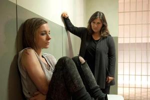 "Tatort: Côte d'Azur": Klara Blum (Eva Mattes) befragt Franziska (Friederike Linke)