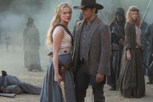 Evan Rachel Wood und James Marsden in der HBO-Serie "Westworld"