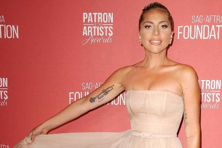 Lady Gaga bei den den Patron Of The Artists Awards in Beverly Hills