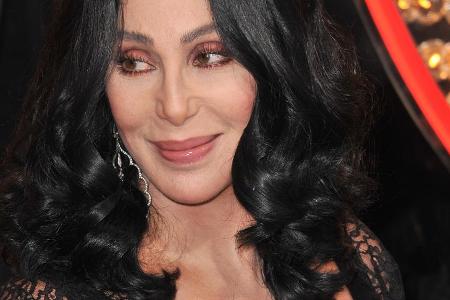 Steht zu ihren Make-up-Tricks: Cher