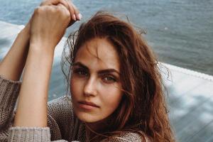 Elena Carrière fühlt sich wohl in ihrem Körper