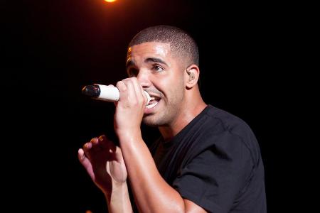 Gute Abwehrkräfte oder gute Ärzte? Drake ist schon wieder zurück auf der Bühne