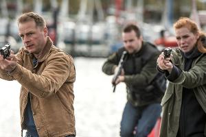 "Nord bei Nordwest: Der Transport": Hauke Jacobs (Hinnerk Schönemann) und Lona Vogt (Henny Reents) jagen einen Flüchtigen