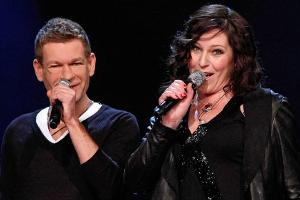 Peter Plate und Anna R. von Rosenstolz bei einem Auftritt 2011