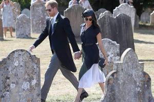 Herzogin Meghan und Prinz Harry bei der Hochzeit von Charlie van Straubenzee und seiner Braut Daisy