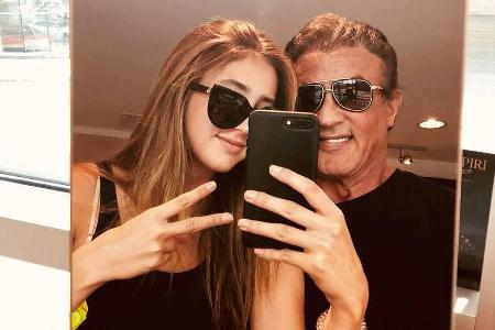 Sylvester Stallone posiert mit seiner Tochter Scarlet