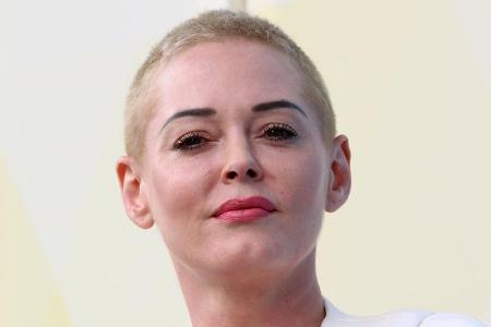 Schauspielerin Rose McGowan wird mit einem 