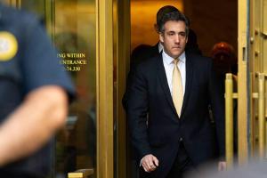 Trumps ehemaliger Anwalt Michael Cohen beim Verlassen des Gerichts in New York