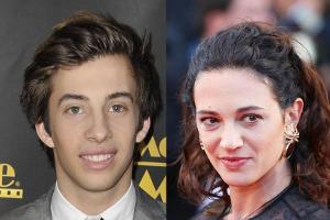 Jimmy Bennett macht derzeit Schlagzeilen, weil Asia Argento ihn missbraucht haben soll