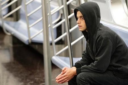 Rami Malek wird nach der vierten Staffel nicht mehr als Hacker Elliot Alderson zu sehen sein