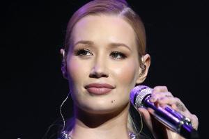 Iggy Azalea kann nach dem Kollaps ihrer Tänzerin aufatmen