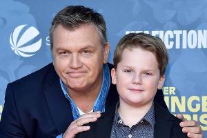 Hape Kerkeling und Jungdarsteller Julius Weckauf bei der Weltpremiere von "Der Junge muss an die frische Luft"