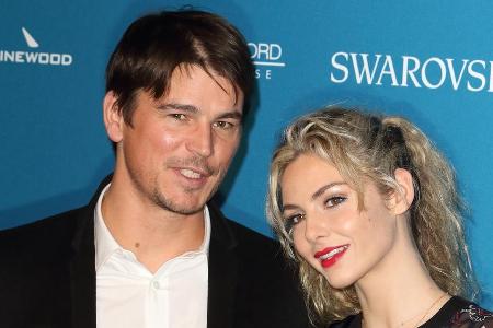 Josh Hartnett und Tamsin Egerton posieren gemeinsam bei den BIFAs in London