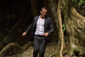 "Mordkommission Istanbul: Einsatz in Thailand": Özakin (Erol Sander) auf ungewohntem Terrain im Urwald