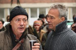 "Tatort: Platt gemacht": "Beethoven" (Udo Kier, l.), ein kultiviert auftretender Obdachloser, gibt Max Ballauf (Klaus J. Beh...