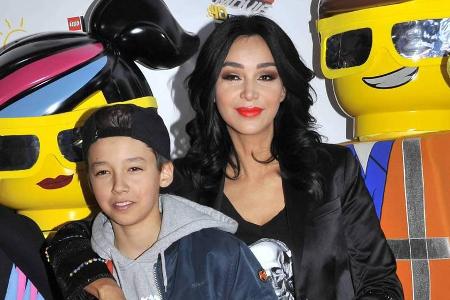 Verona Pooth mit Sohn San Diego auf einer Filmpremiere in Günzburg