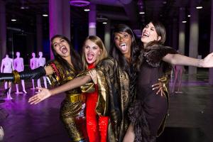 Julianna, Pia, Toni und Christina (v.l.) stehen im "GNTM"-Finale 2018