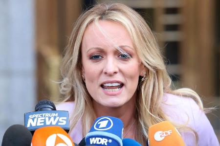 Diese Frau ist derzeit gefragt: Stormy Daniels