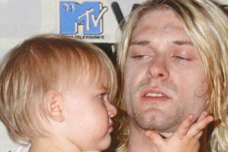 Kurt Cobain im September 1993 mit seiner damals einjährigen Tochter Frances