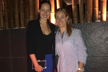 Ana Ivanovic und Angelique Kerber posieren gemeinsam für einen Schnappschuss