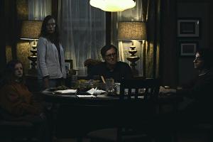 Bei "Hereditary - Das Vermächtnis" muss man sich auf viel Dunkelheit einstellen