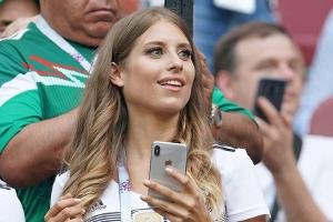 Cathy Hummels setzte beim Spiel Deutschland gegen Mexiko auf dezentes Make-up