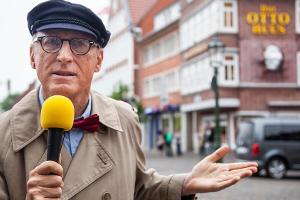 Otto Waalkes als Harry Hirsch